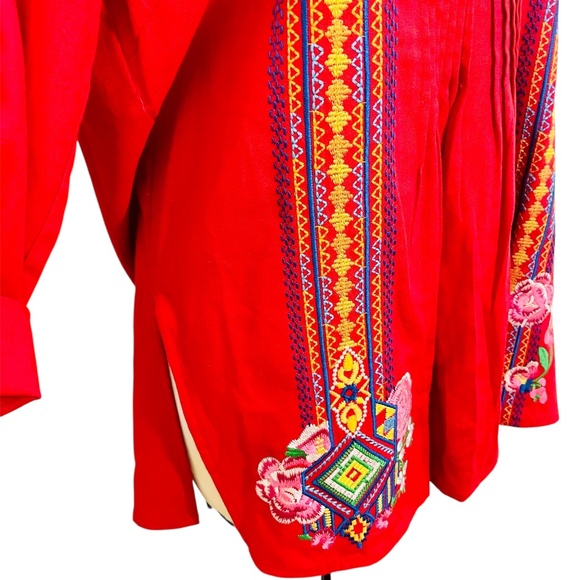 NWT Calessa Red Serape Embroidered Floral Tunic Top Medium - Picture 3 of 7